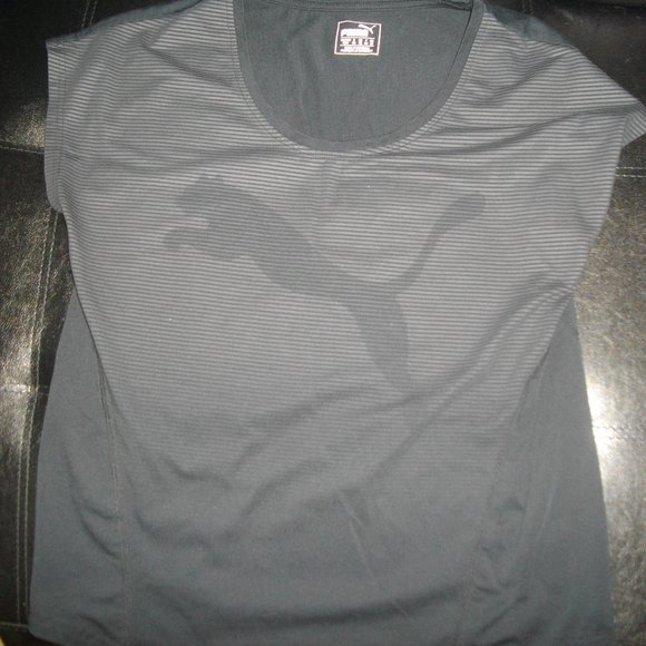 Puma T-Shirt - Picture 1 of 2